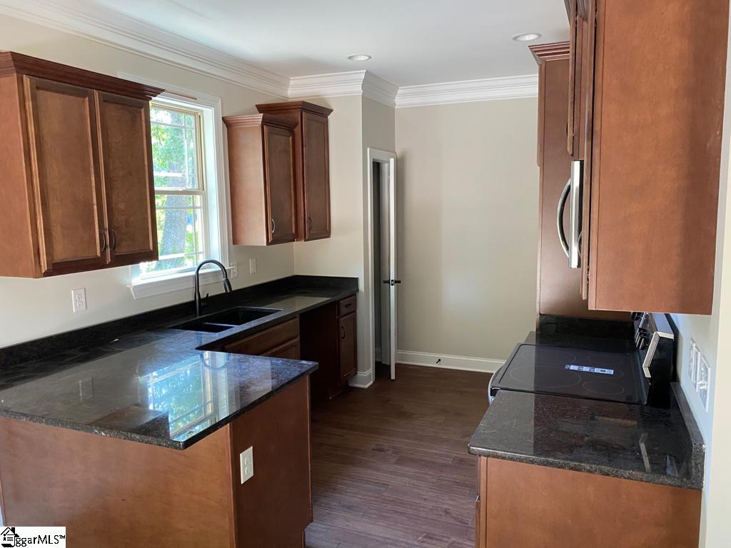 323 Furman Hall Road Greenville, SC 29609 - Photo 2 of 8 Gallery Image 2