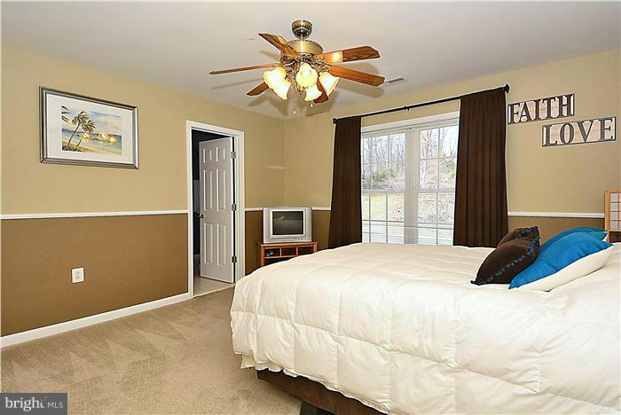 18643 Kerill Road Triangle, VA 22172 - Photo 17 of 30 Bedroom