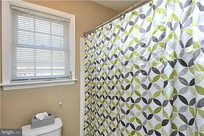 18643 Kerill Road Triangle, VA 22172 - Photo 21 of 30 Bath
