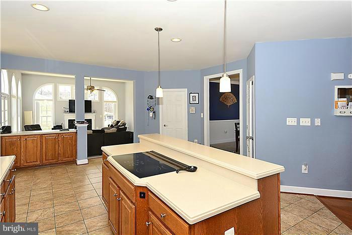 18643 Kerill Road Triangle, VA 22172 - Photo 5 of 30 Kitchen