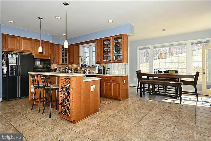 18643 Kerill Road Triangle, VA 22172 - Photo 6 of 30 Kitchen