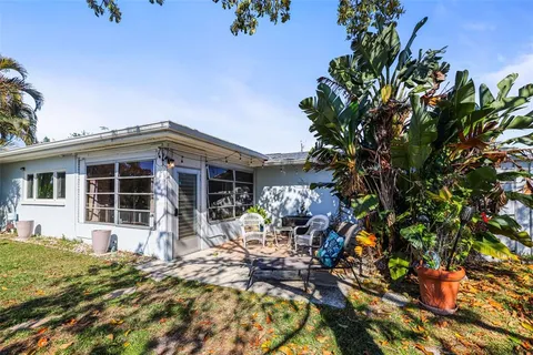 $454,000 | 1218 Lazy Lake Road East, Dunedin, FL 34698