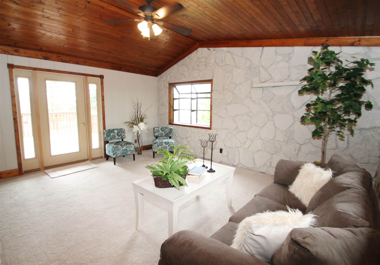7579 McCurry Road Roscoe, IL 61073 - Photo 7 of 25 Gallery Image 7