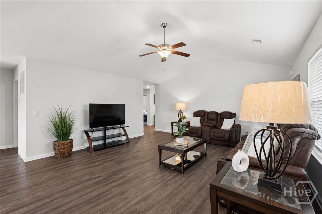 107 Dasher Drive Springfield, GA 31329 - Photo 7 of 30 Gallery Image 7