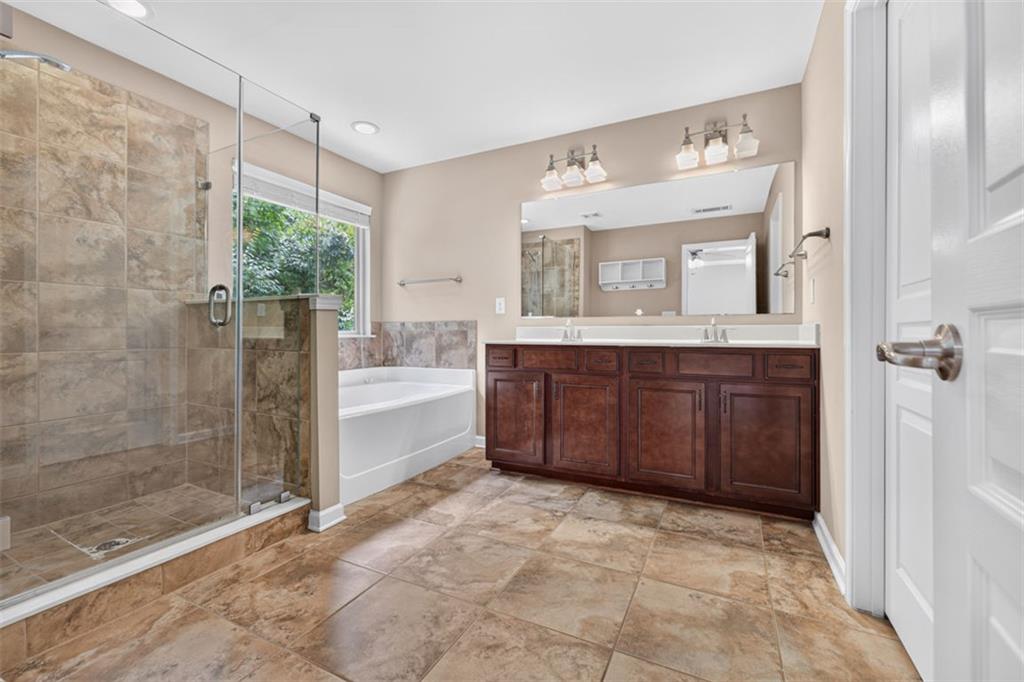 1572 Lenox Overlook Road Atlanta, GA 30329 - Photo 36 of 44