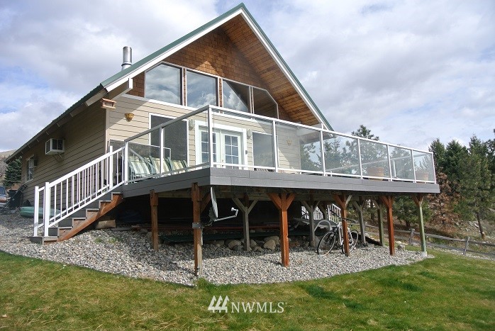 208 Butte Road Chelan, WA 98816 - Photo 2 of 9 Gallery Image 2