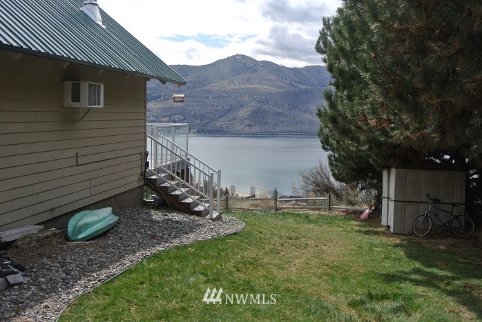 208 Butte Road Chelan, WA 98816 - Photo 8 of 9 Gallery Image 8