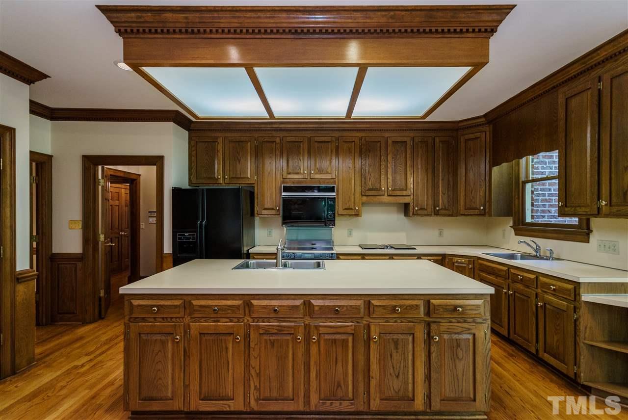 7305 Mevan Court Raleigh, NC 27613 - Photo 5 of 25