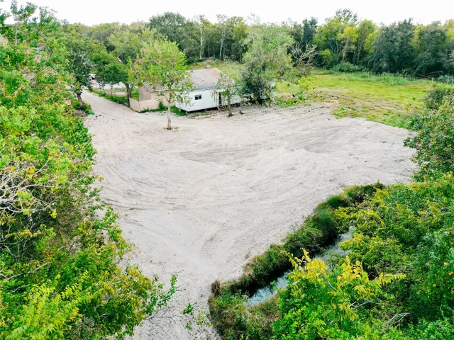 $1,300 | 12731 Wanda Way, Rosharon, TX 77583