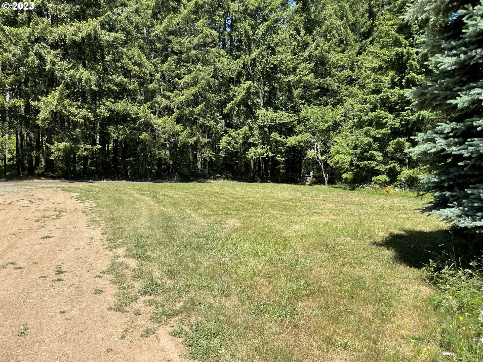 38971 Southeast Rude Road Sandy, OR 97055 - Photo 21 of 46 a view of an outdoor space and a yard