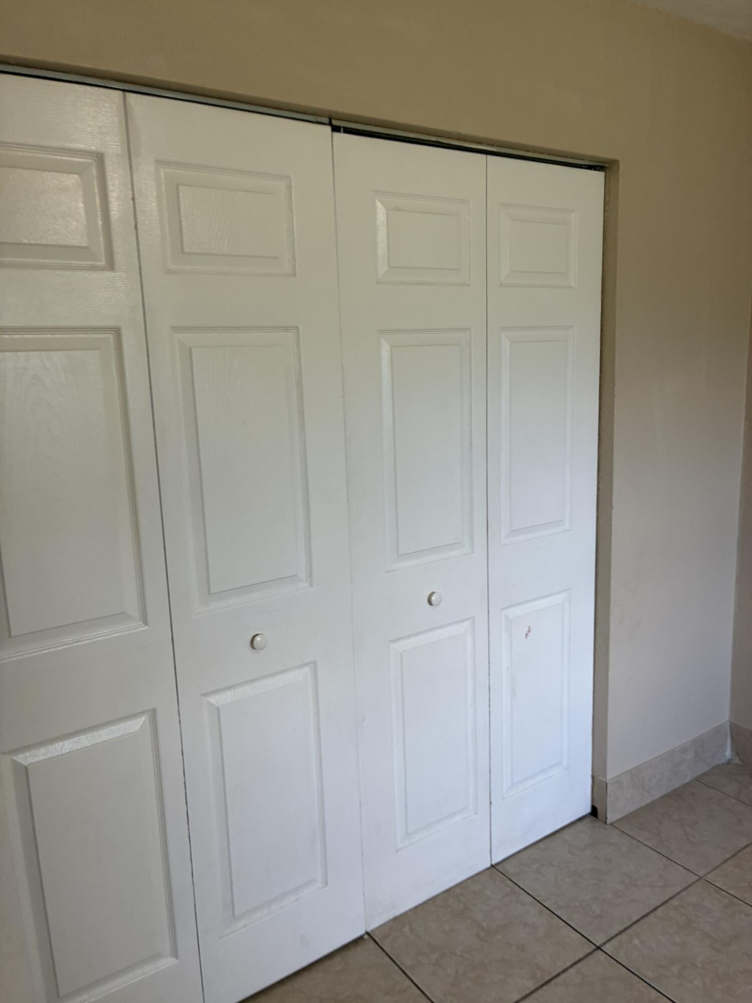 1420 Barton Road Lake Worth Beach, FL 33460 - Photo 7 of 12 IMG_0093