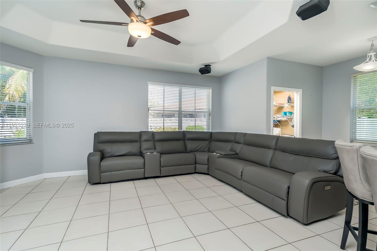 3808 Southwest 165th Terrace Miramar, FL 33027 - Photo 13 of 40