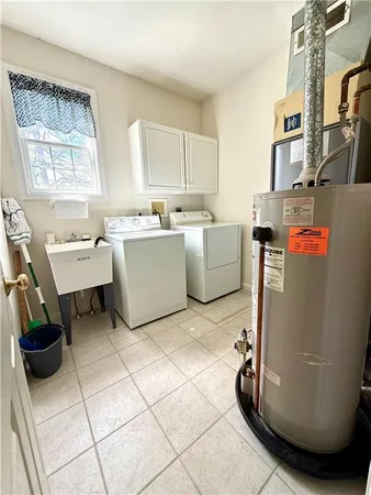 $229,900 | 101 North Arbor Terrace, New Castle, PA 16101