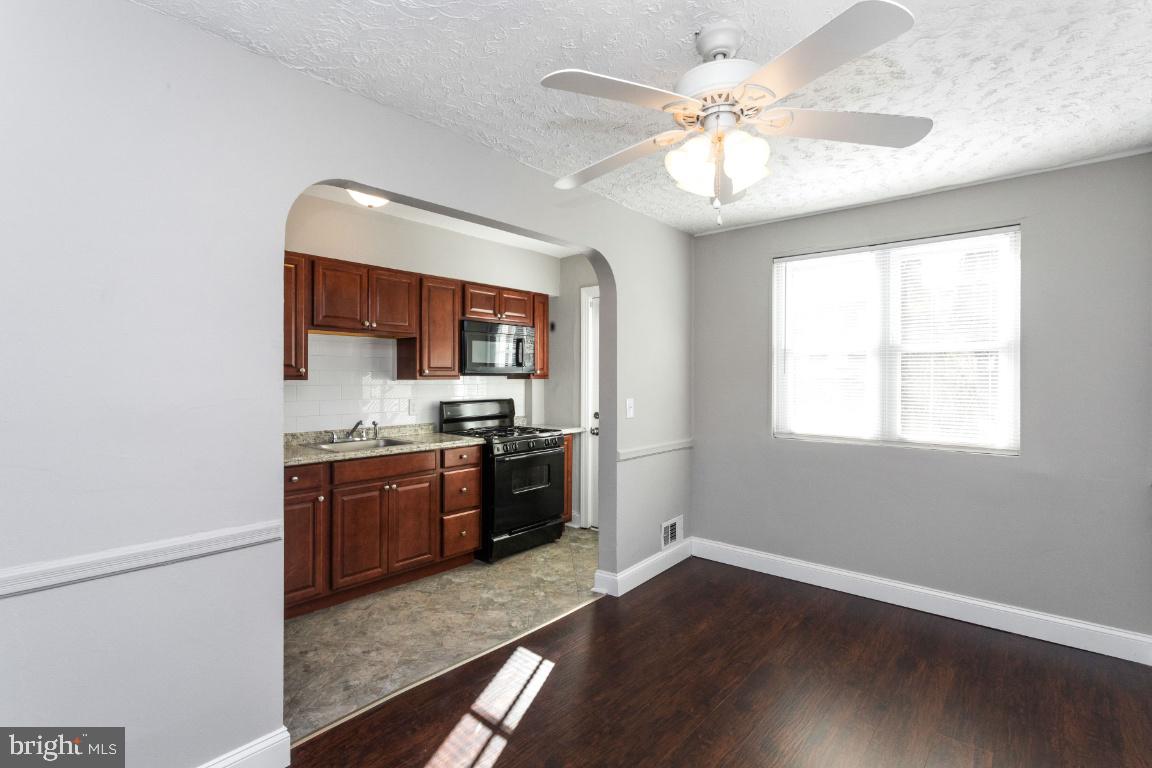 4109 Colborne Road Baltimore, MD 21229 - Photo 6 of 20 Gallery Image 6