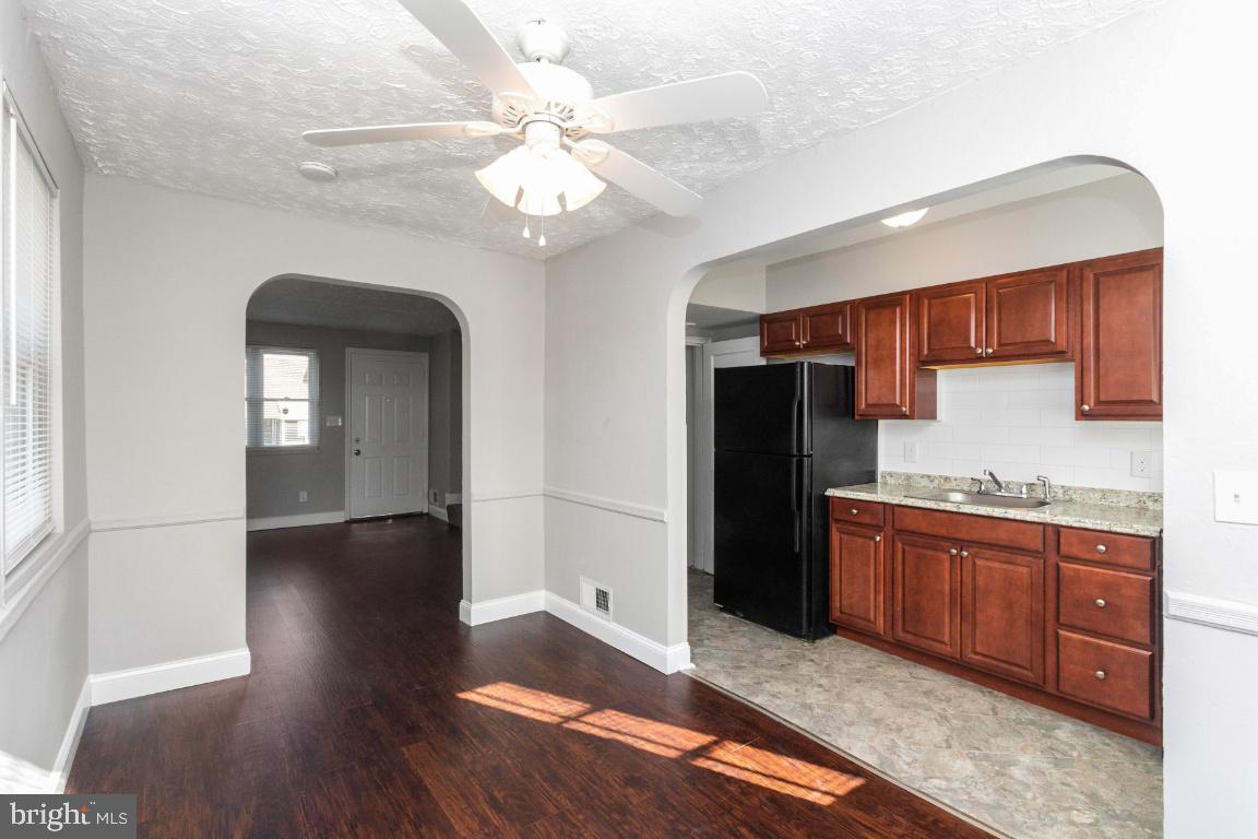 4109 Colborne Road Baltimore, MD 21229 - Photo 7 of 20 Gallery Image 7
