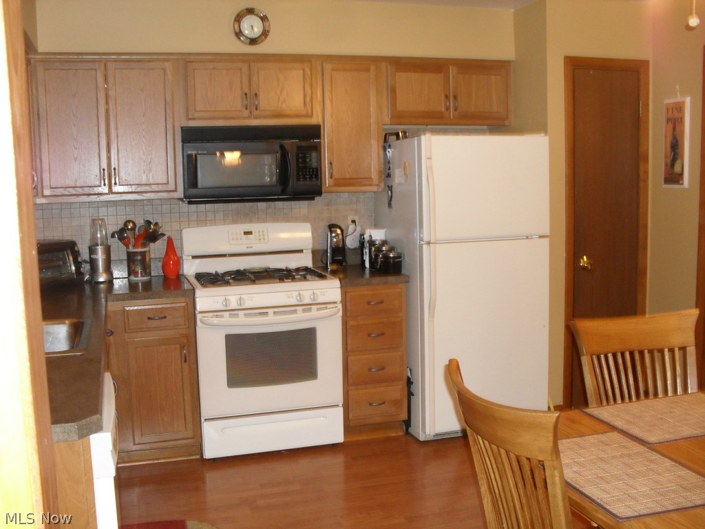 13865 Milo Road Cleveland, OH 44125 - Photo 4 of 21