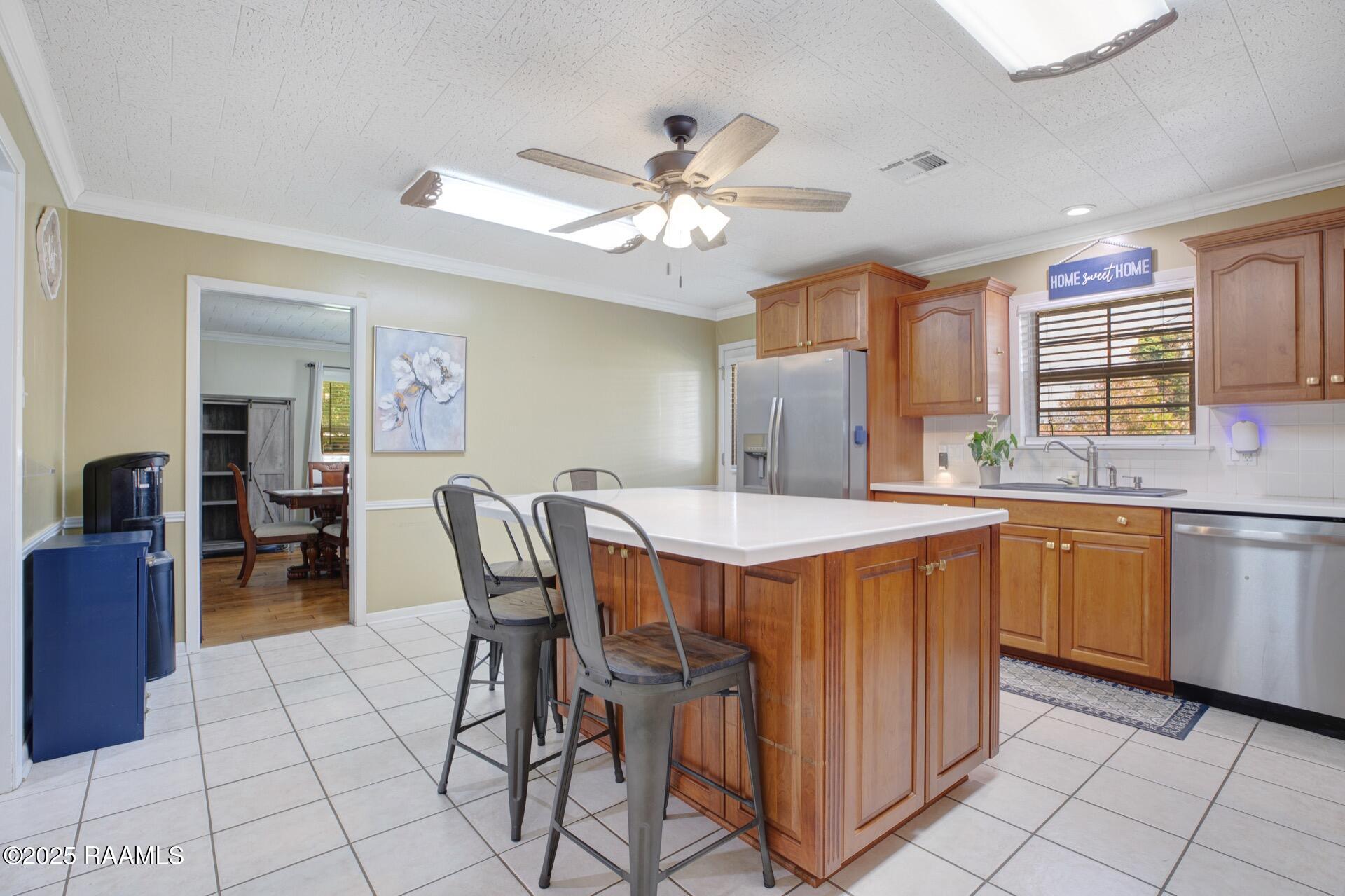 811 West Viator Street Delcambre, LA 70528 - Photo 11 of 29 811 Viator -11