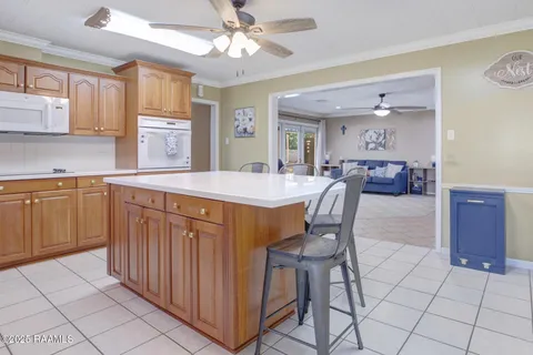 $249,900 | 811 West Viator Street, Delcambre, LA 70528