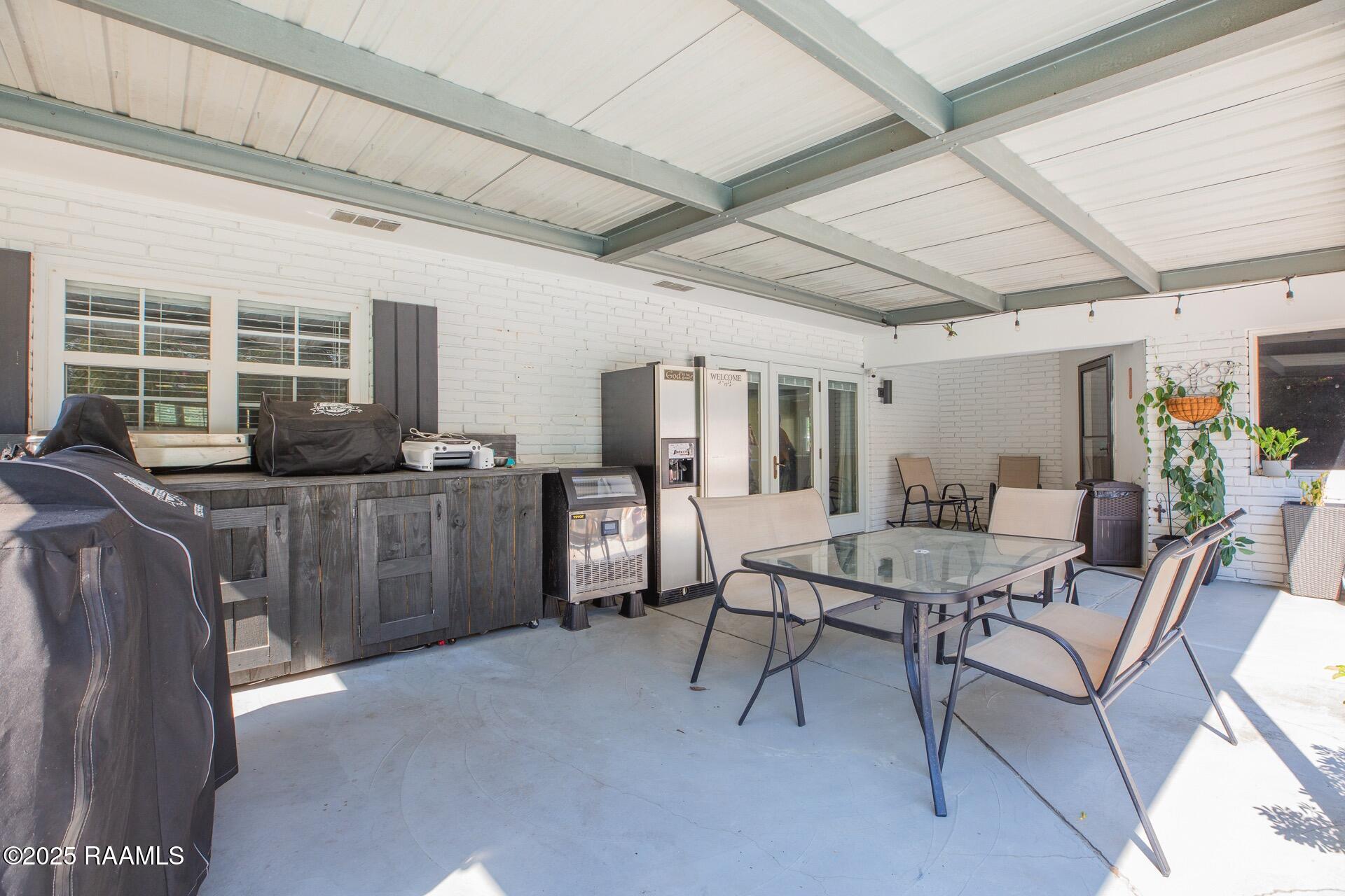 811 West Viator Street Delcambre, LA 70528 - Photo 25 of 29 811 Viator -25