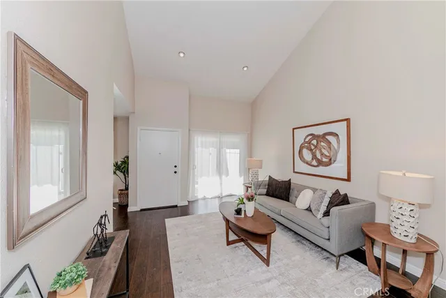 $3,500 | 2422 Coventry Circle, Unit 47, Fullerton, CA 92833