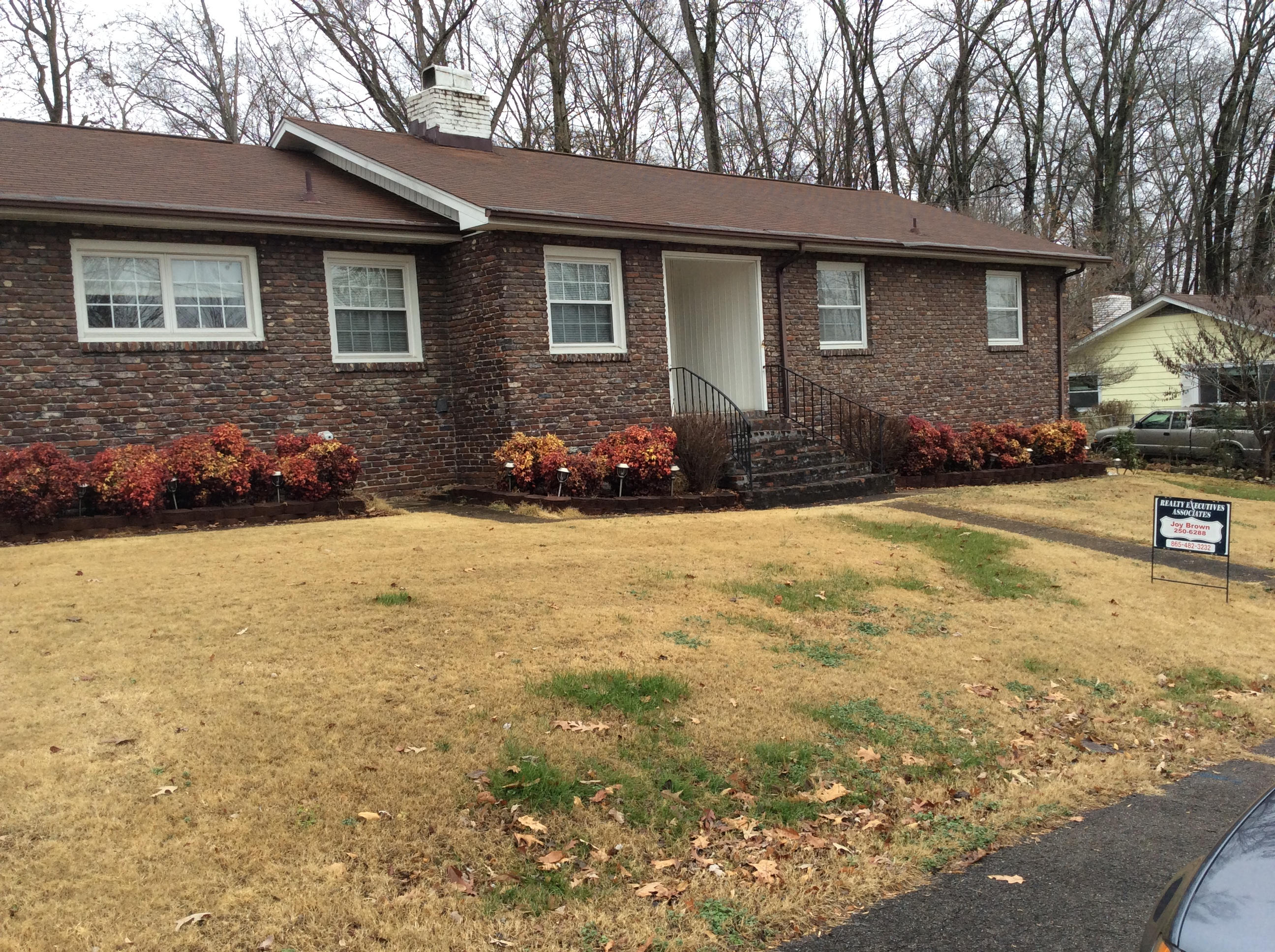 111 East Magnolia Lane Oak Ridge, TN 37830 - Photo 1 of 28 IMG_0870