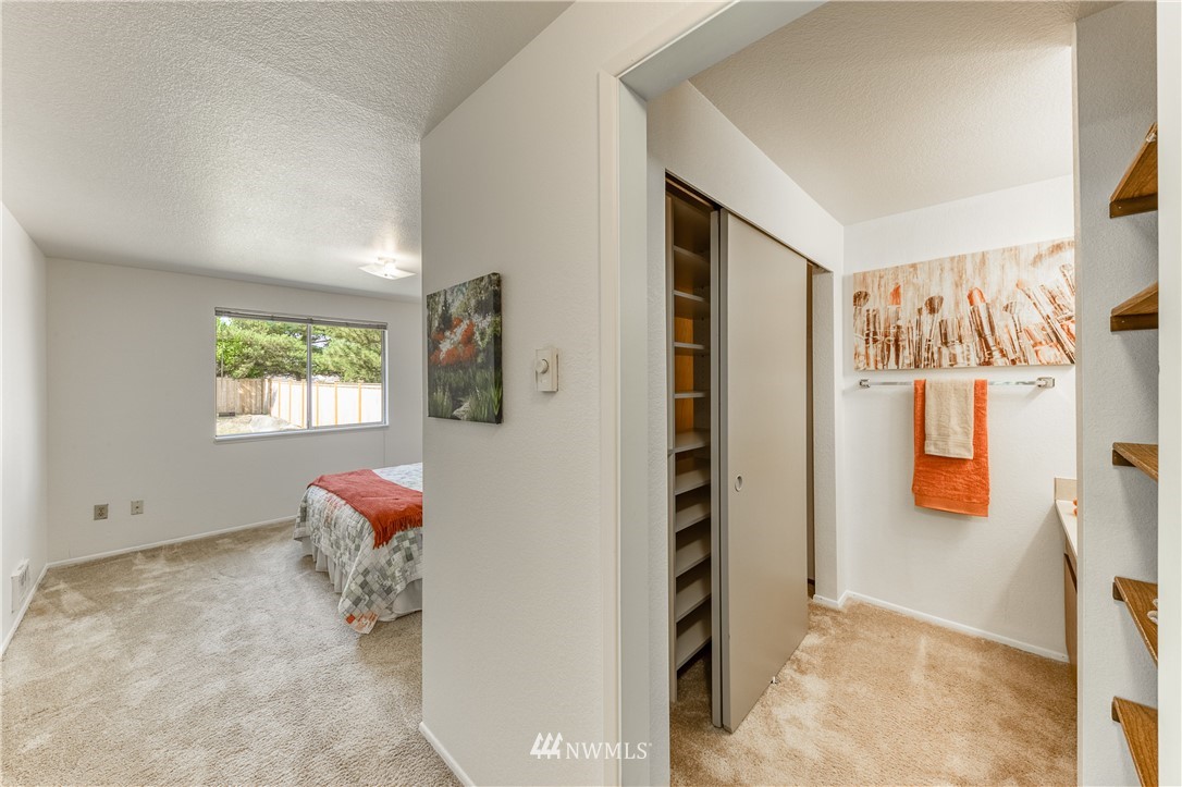 6324 Cady Road, Unit B Everett, WA 98203 - Photo 18 of 22 a view of room with furniture and window