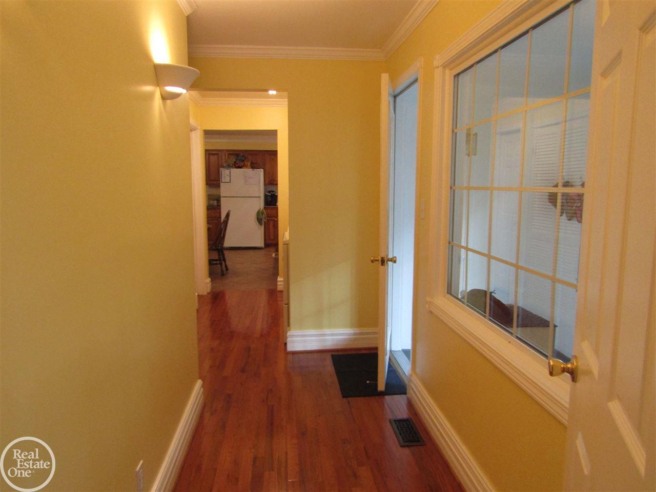 53601 Jewell Road Utica, MI 48315 - Photo 14 of 27 Hall