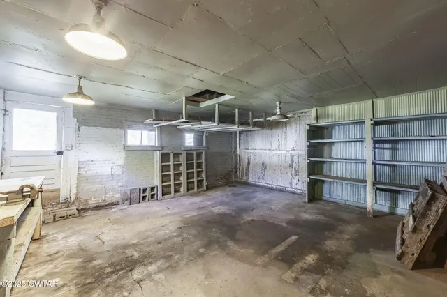 a view of a storage & utility room