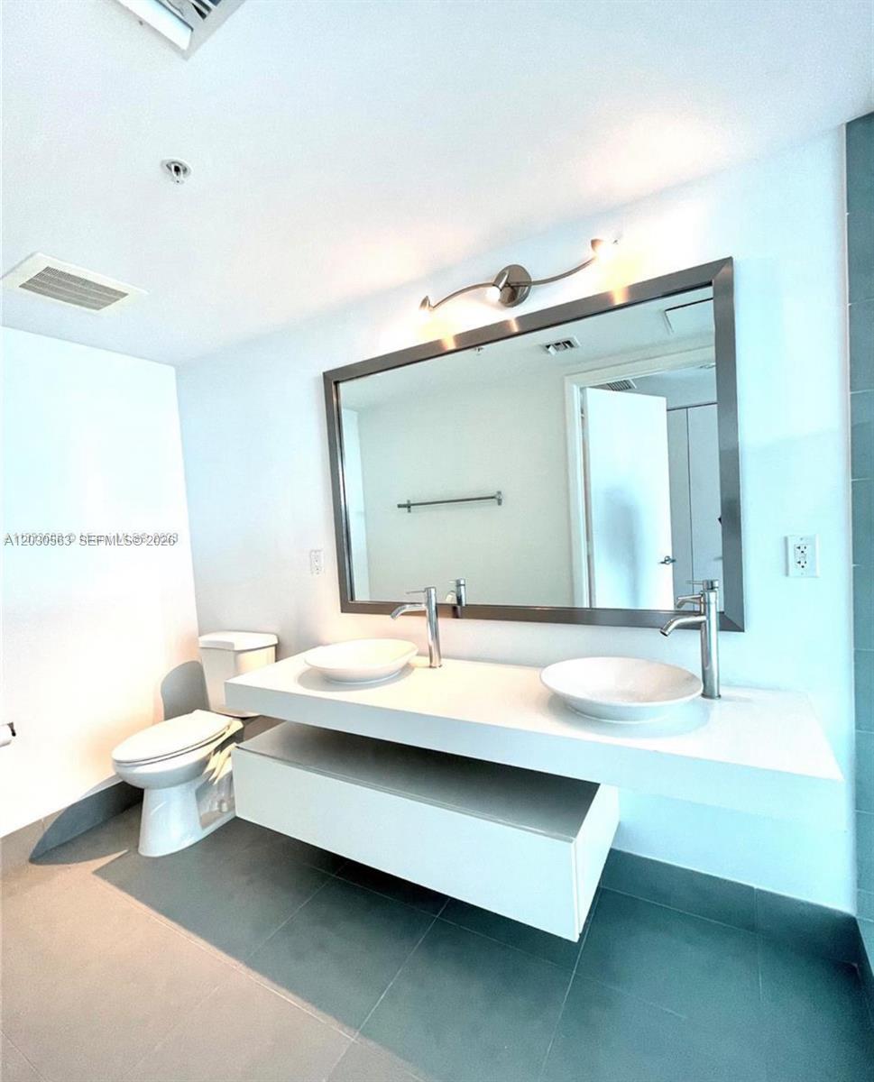 92 Southwest 3rd Street, Unit 4111 Miami, FL 33130 - Photo 13 of 50