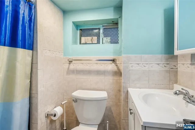 $369,900 | 48 Arverne Terrace, Irvington, NJ 07111