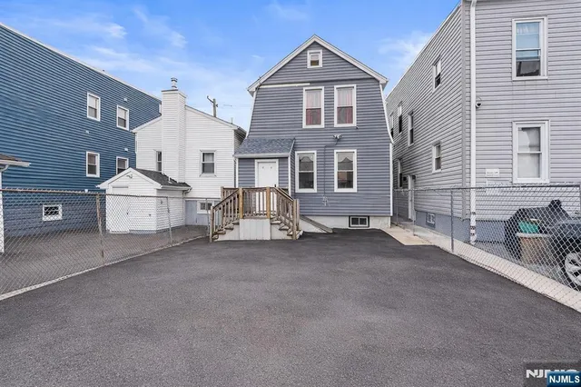 $369,900 | 48 Arverne Terrace, Irvington, NJ 07111