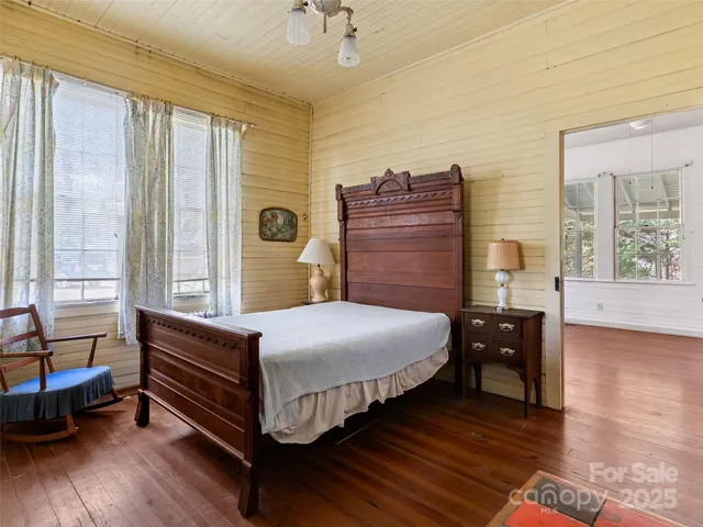 a bathroom with a toilet and a bathtub