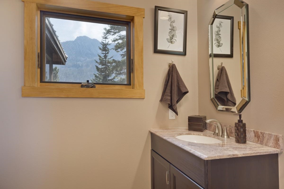 66 Badger Road Mammoth Lakes, CA 93546 - Photo 27 of 50 Gallery Image 27