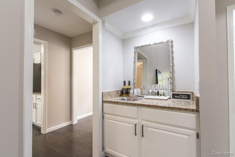 1461 Sandy Ridge Drive Rochester Hills, MI 48306 - Photo 13 of 39