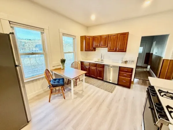 $4,200 | 14-16 Stanford Terrace, Unit 1, Somerville, MA 02143