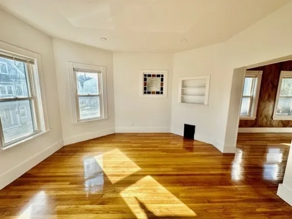$4,200 | 14-16 Stanford Terrace, Unit 1, Somerville, MA 02143