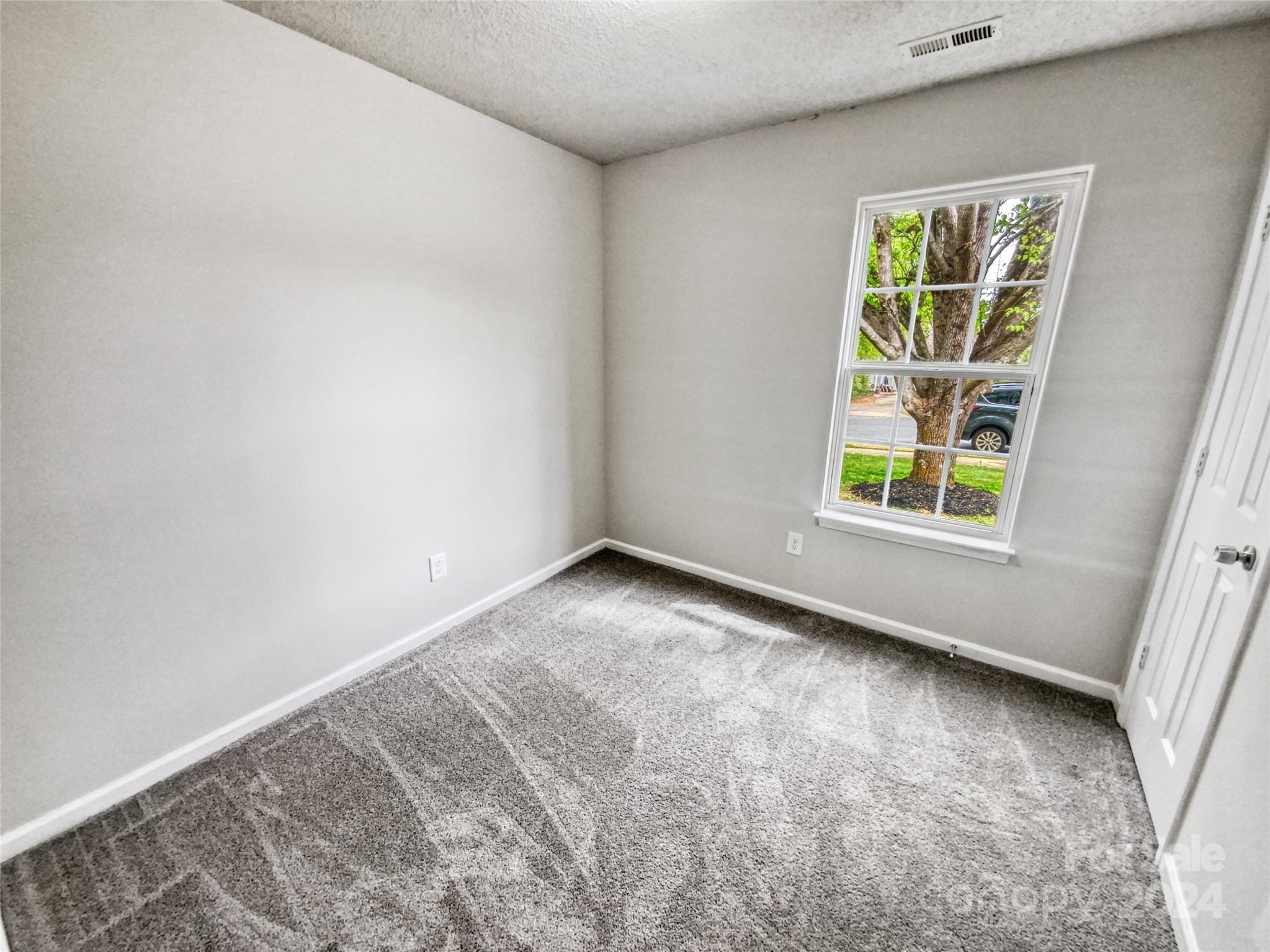 7027 Rumple Road Charlotte, NC 28262 - Photo 13 of 19 Gallery Image 13