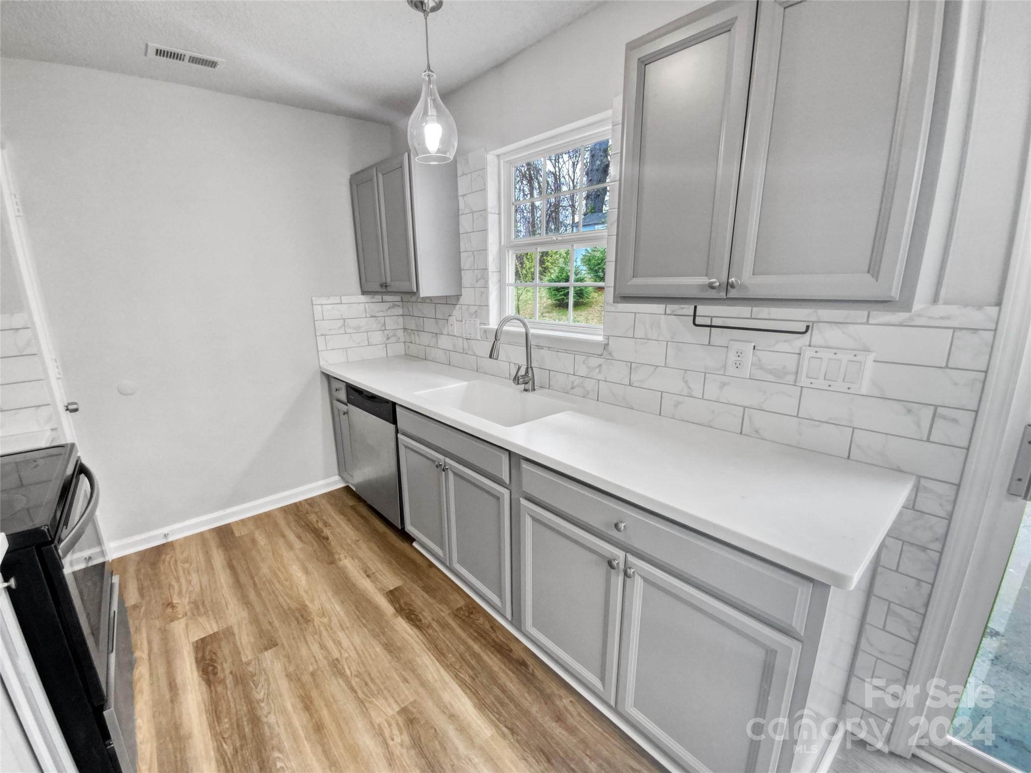 7027 Rumple Road Charlotte, NC 28262 - Photo 10 of 19 Gallery Image 10
