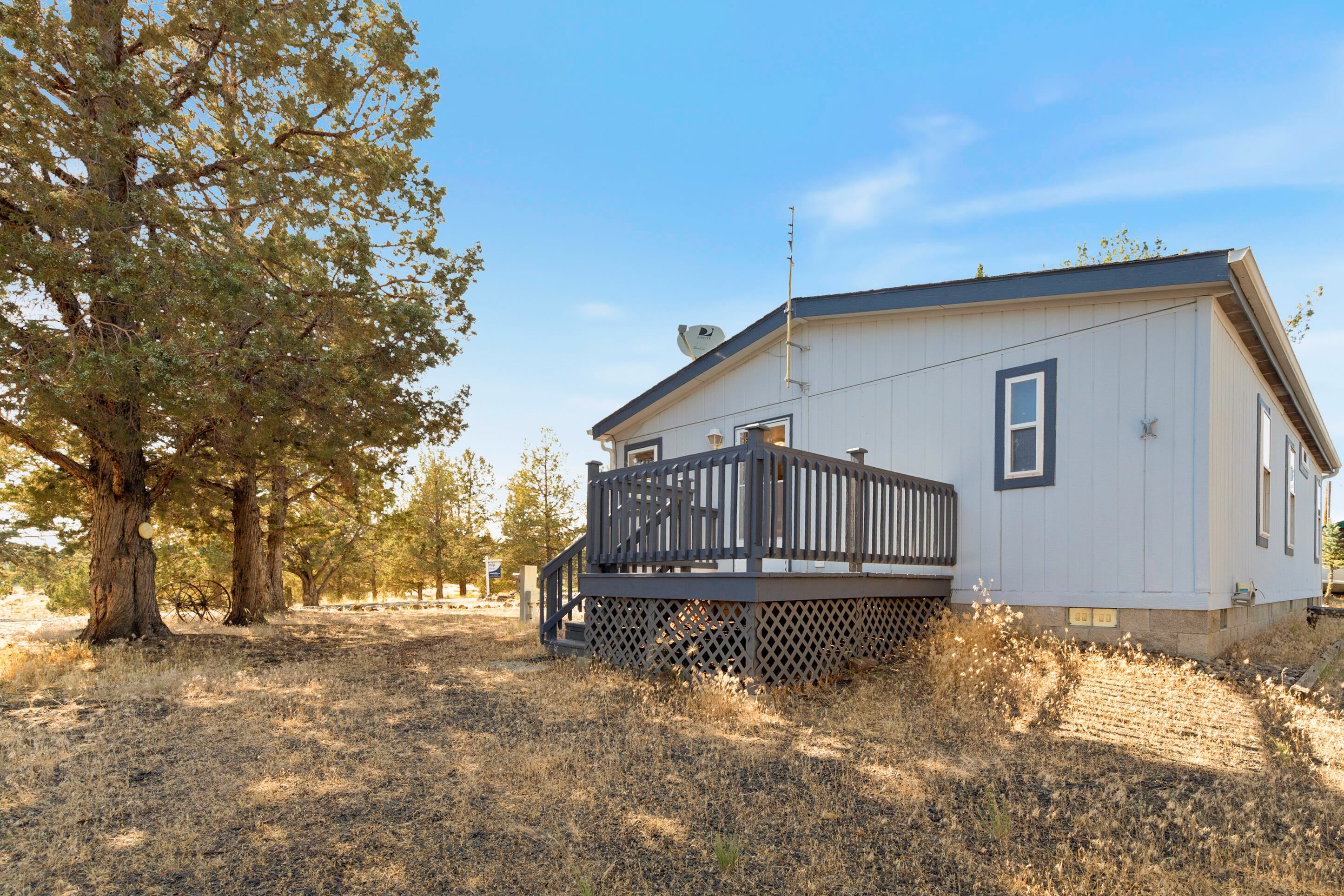 14045 Southwest Ridge Place Terrebonne, OR 97760 - Photo 26 of 27 14045 SW Ridge Pl -32