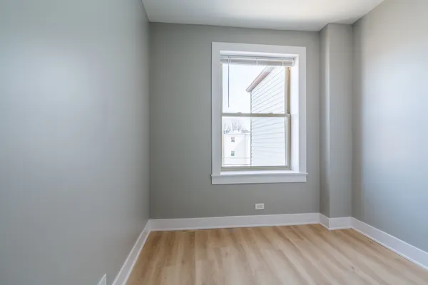 $1,799 | 6239 North Western Avenue, Unit 311, Chicago, IL 60659