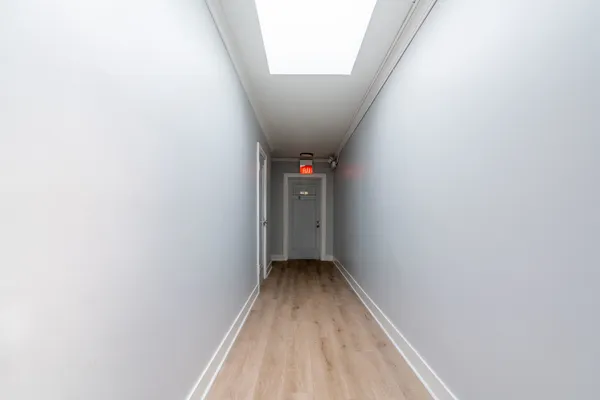 $1,799 | 6239 North Western Avenue, Unit 311, Chicago, IL 60659