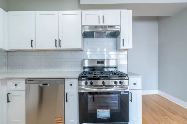 $1,799 | 6239 North Western Avenue, Unit 311, Chicago, IL 60659