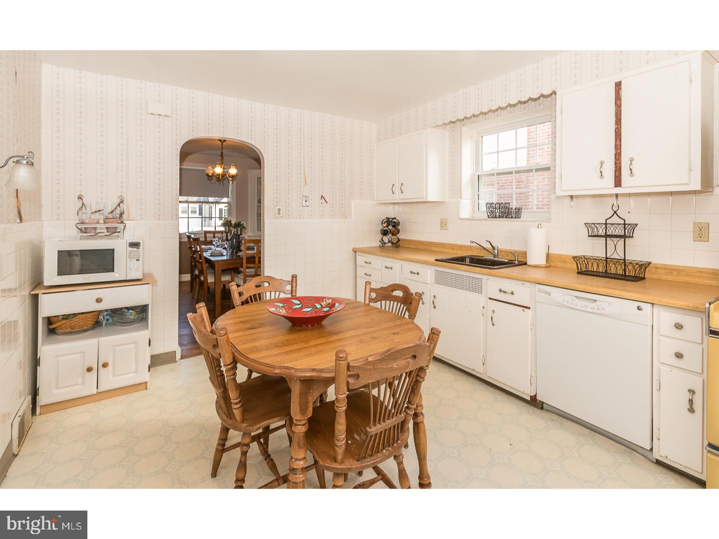 184 Sycamore Road Havertown, PA 19083 - Photo 6 of 21 Kitchen