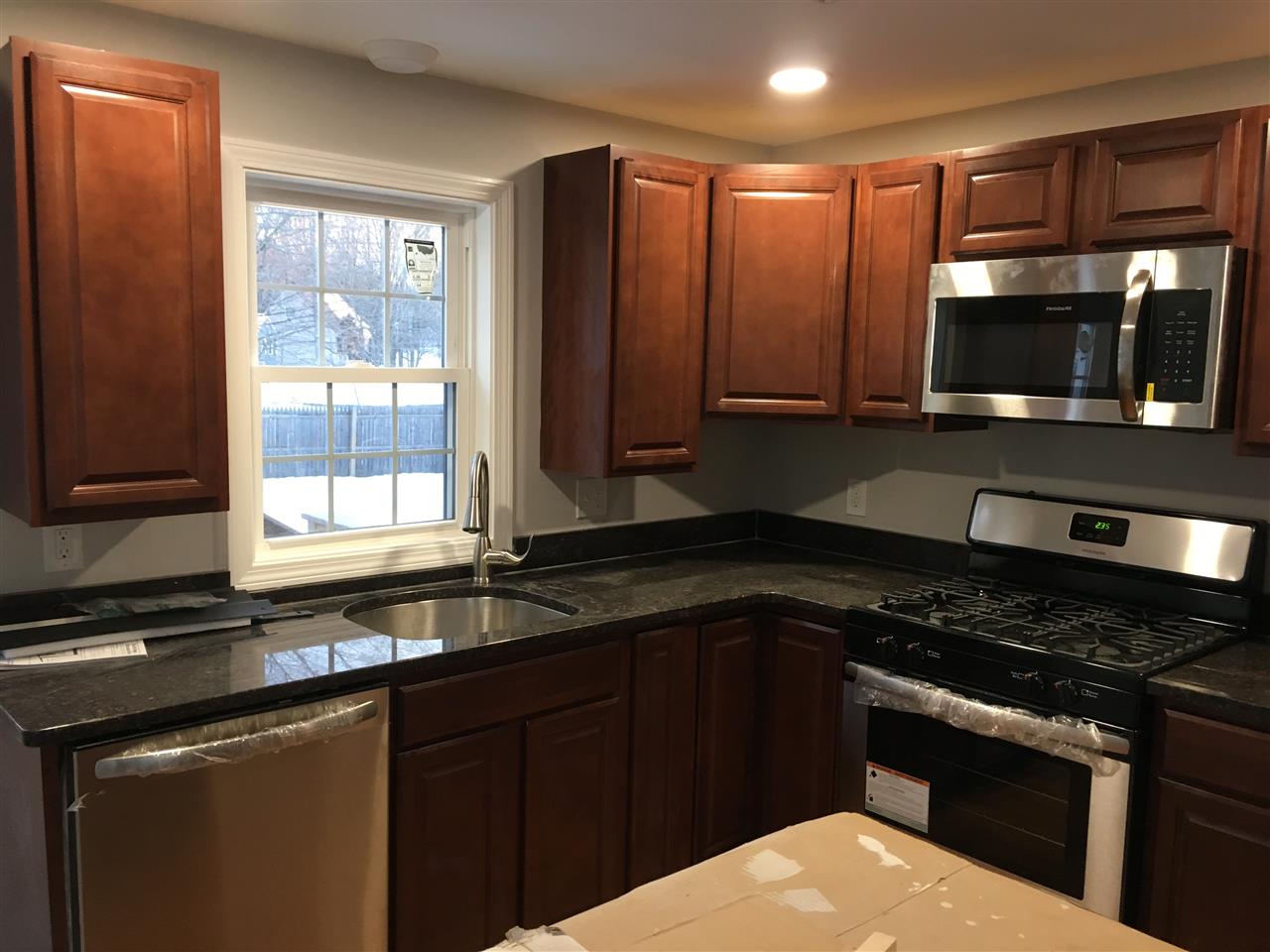 7 Stackpole Road Somersworth, NH 03878 - Photo 5 of 20