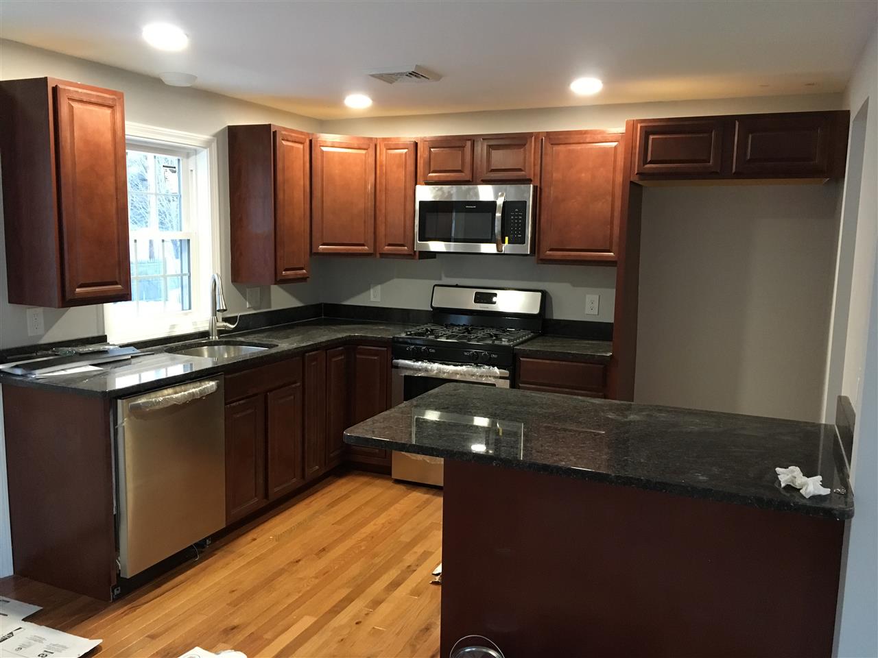 7 Stackpole Road Somersworth, NH 03878 - Photo 6 of 20