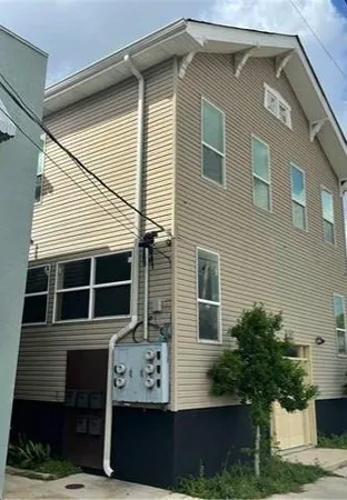 $1,000 | 421 South Lopez Street, Unit B, New Orleans, LA 70119