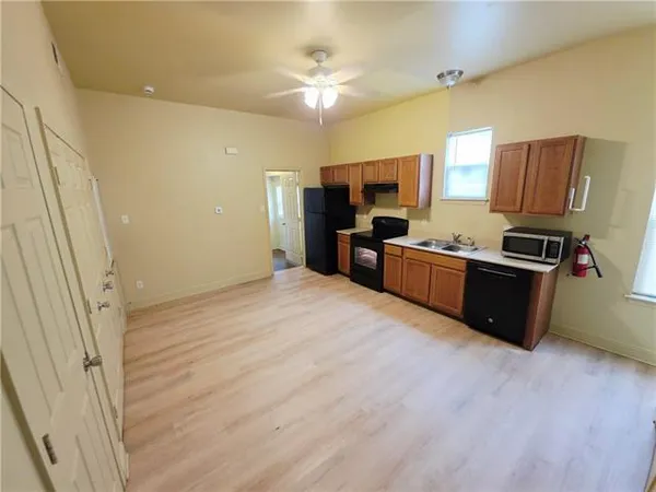 $1,000 | 421 South Lopez Street, Unit B, New Orleans, LA 70119