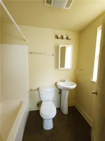 $1,000 | 421 South Lopez Street, Unit B, New Orleans, LA 70119