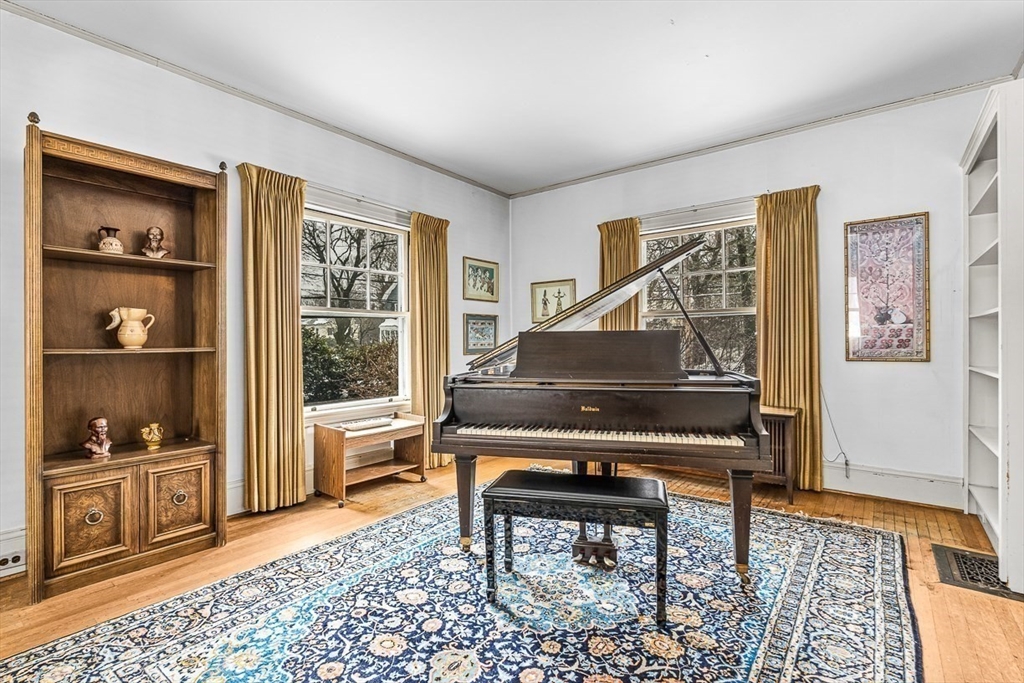 5 Woodside Road Winchester, MA 01890 - Photo 18 of 39 Gallery Image 18
