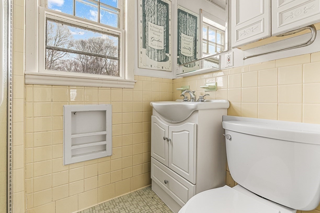 5 Woodside Road Winchester, MA 01890 - Photo 33 of 39 Gallery Image 33